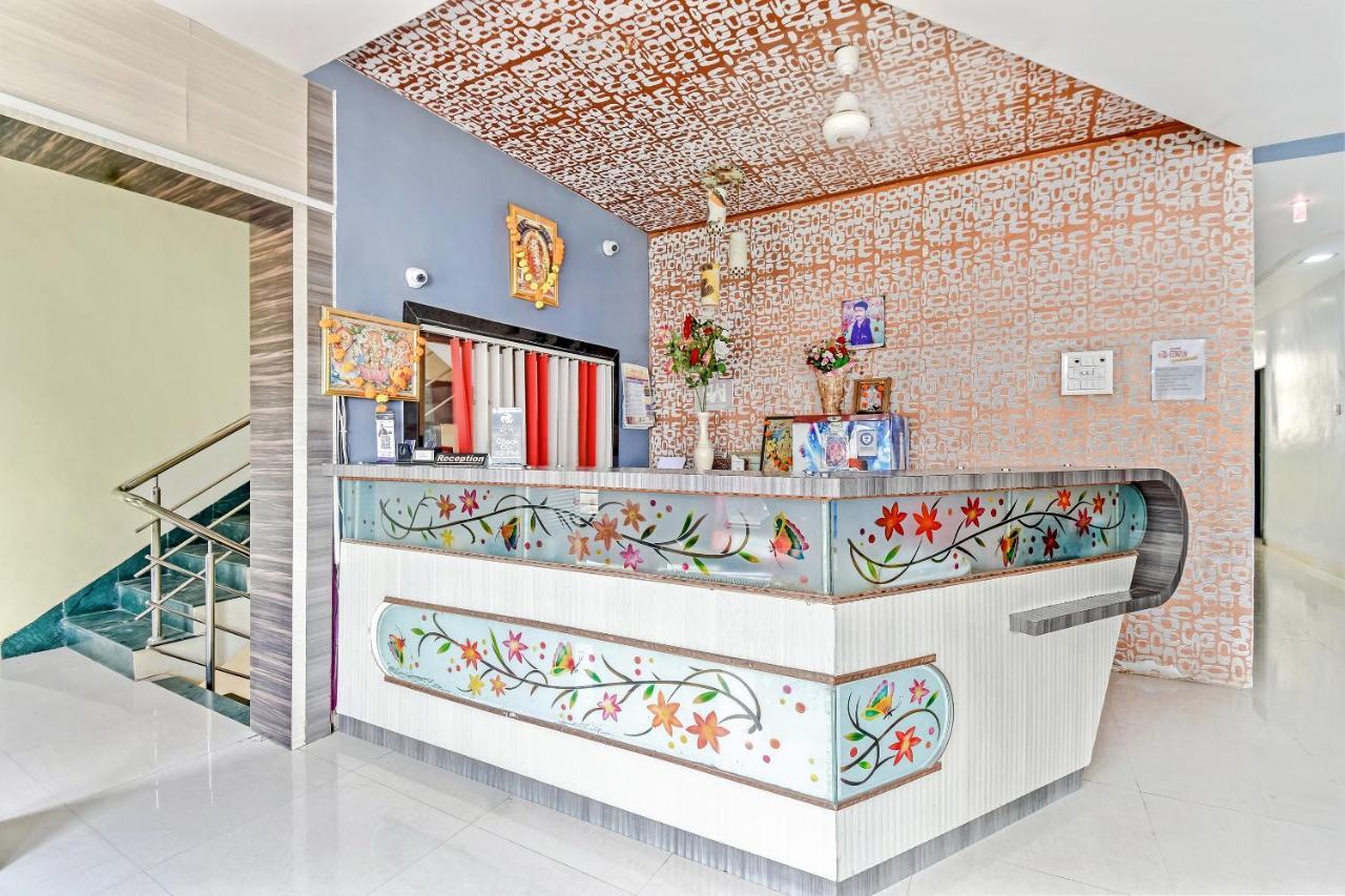 Oyo 61308 Hotel Rw International Hingoli Екстериор снимка