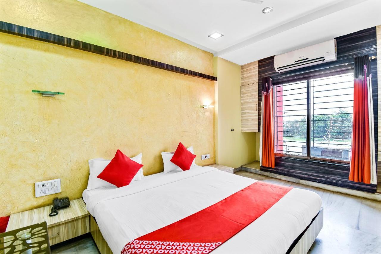 Oyo 61308 Hotel Rw International Hingoli Екстериор снимка