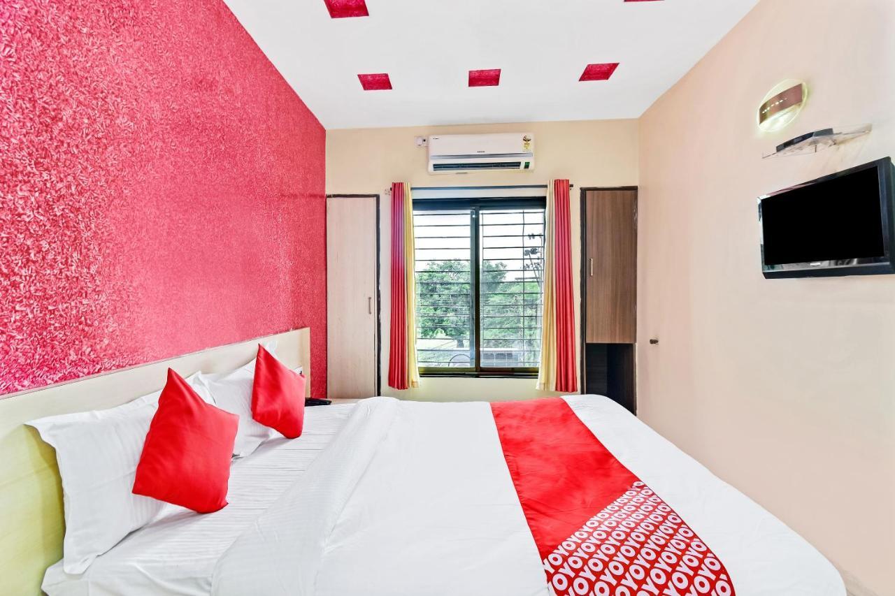 Oyo 61308 Hotel Rw International Hingoli Екстериор снимка